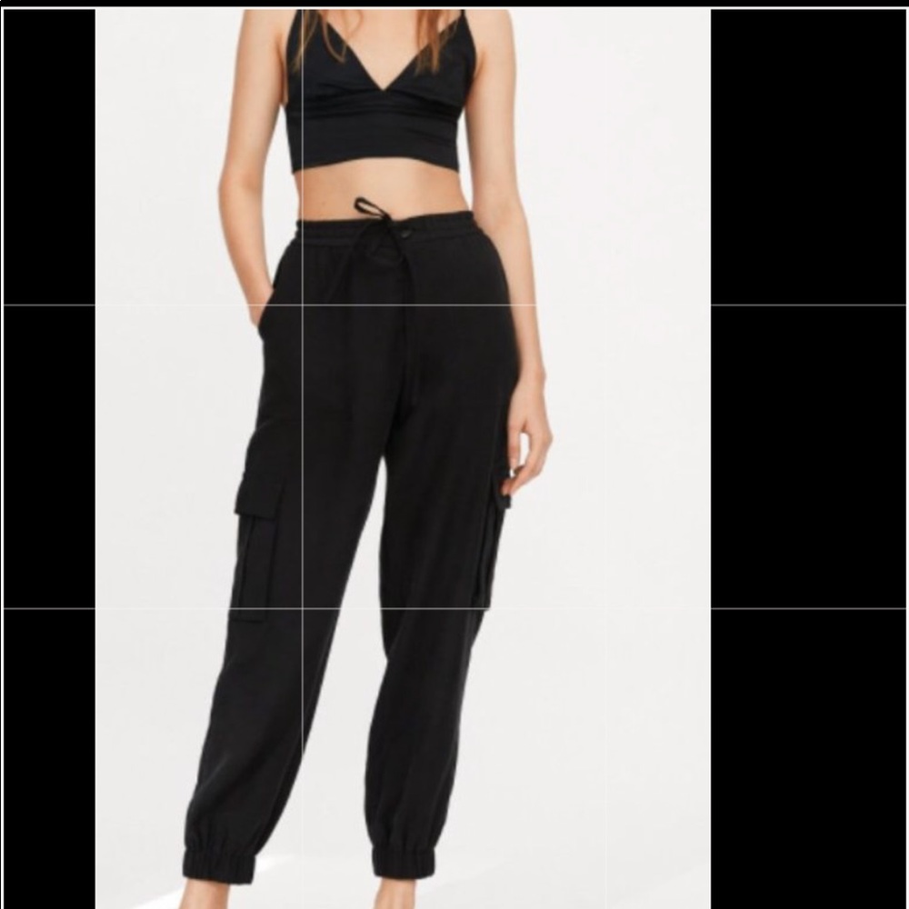 Zara women black cargo joggers